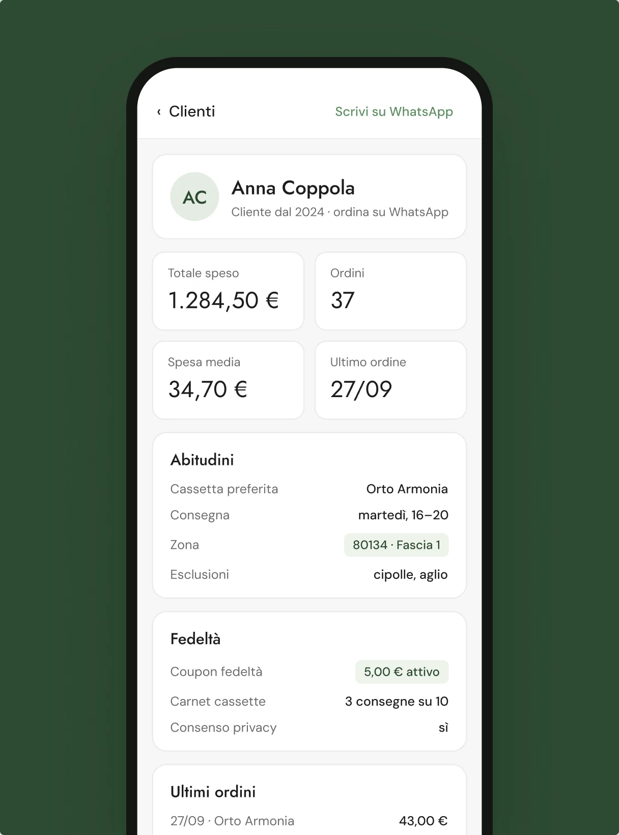 Customer profile on the phone: total spent, orders, habits, loyalty and last orders